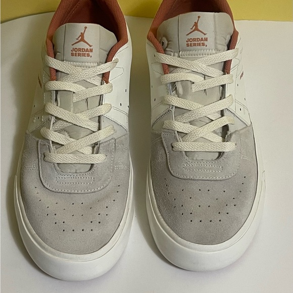 Nike Air Jordan Series Es - Picture 7 of 8